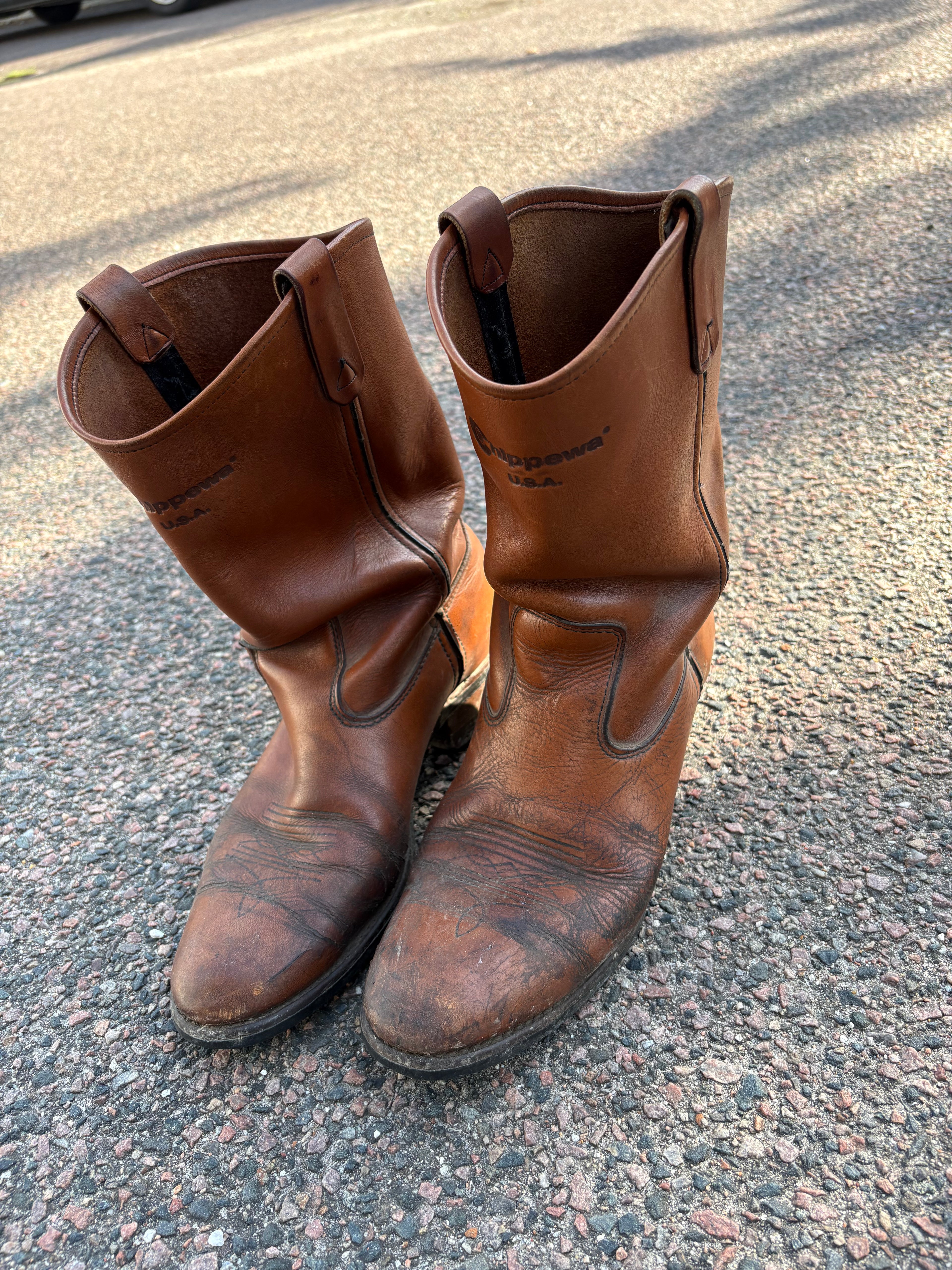 Vintage 1980s chippewa brown cowboy boots