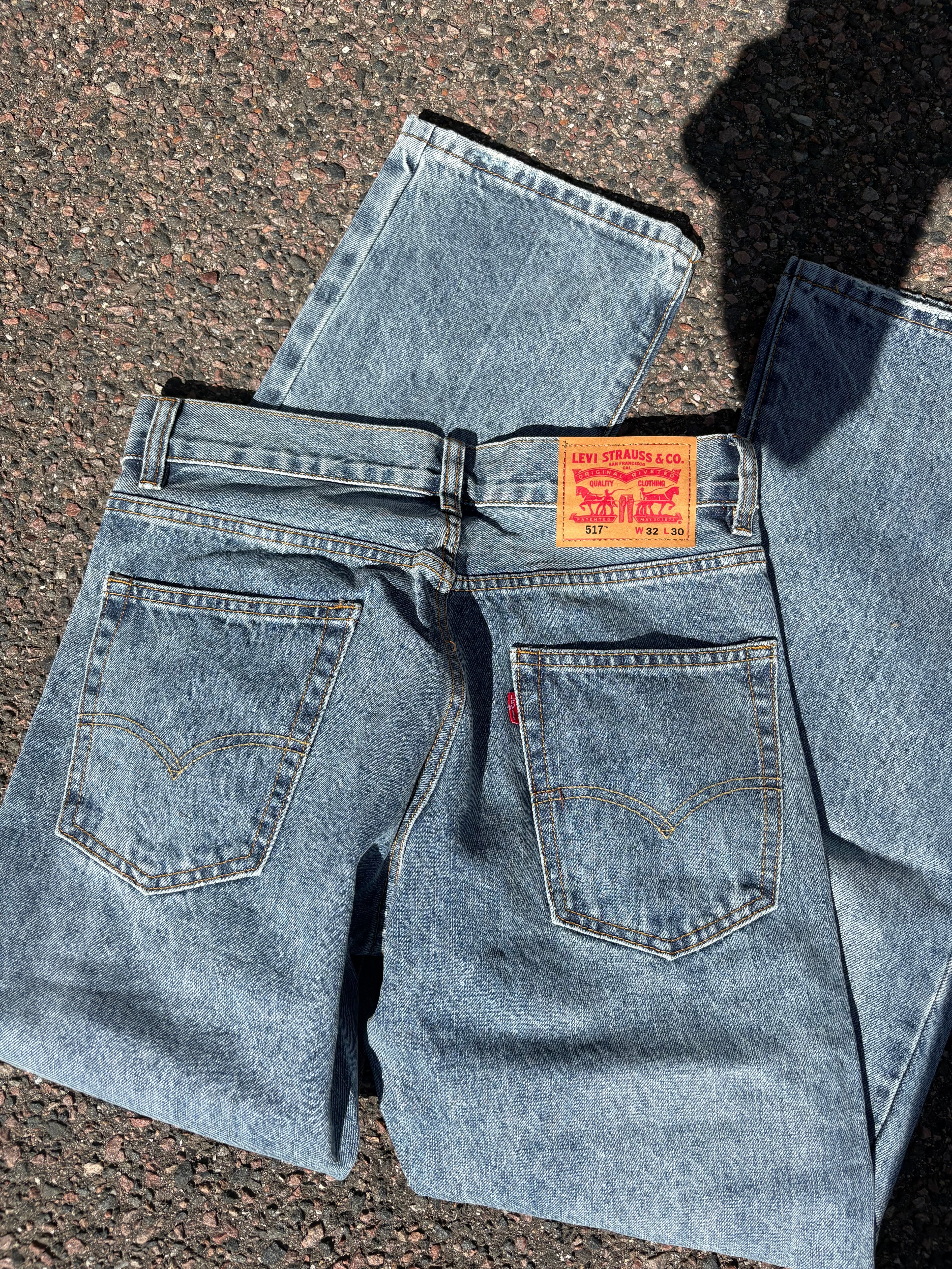 Levis 517 slim bootcut light blue 32*30