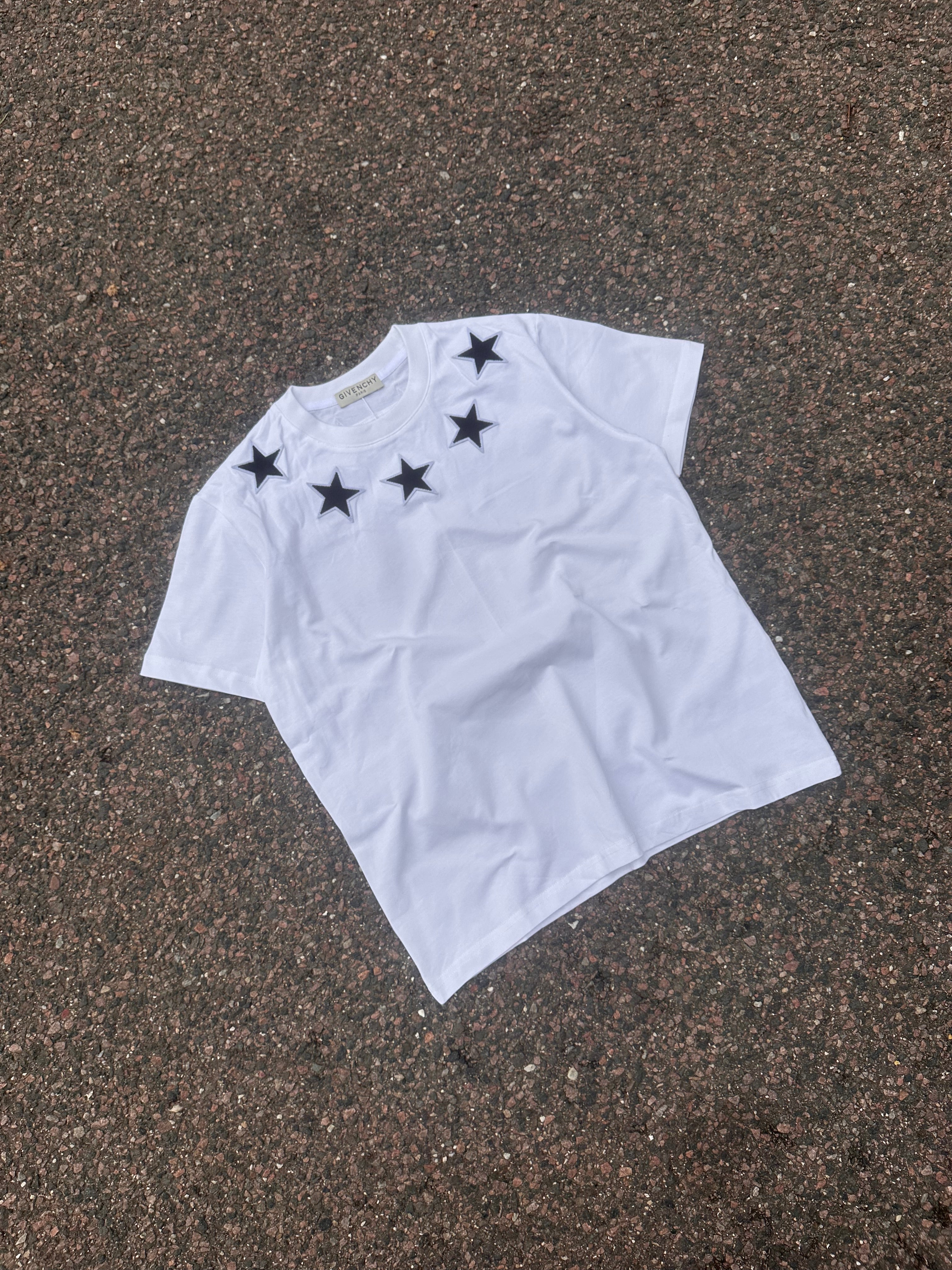 Givenchy star tee white size S