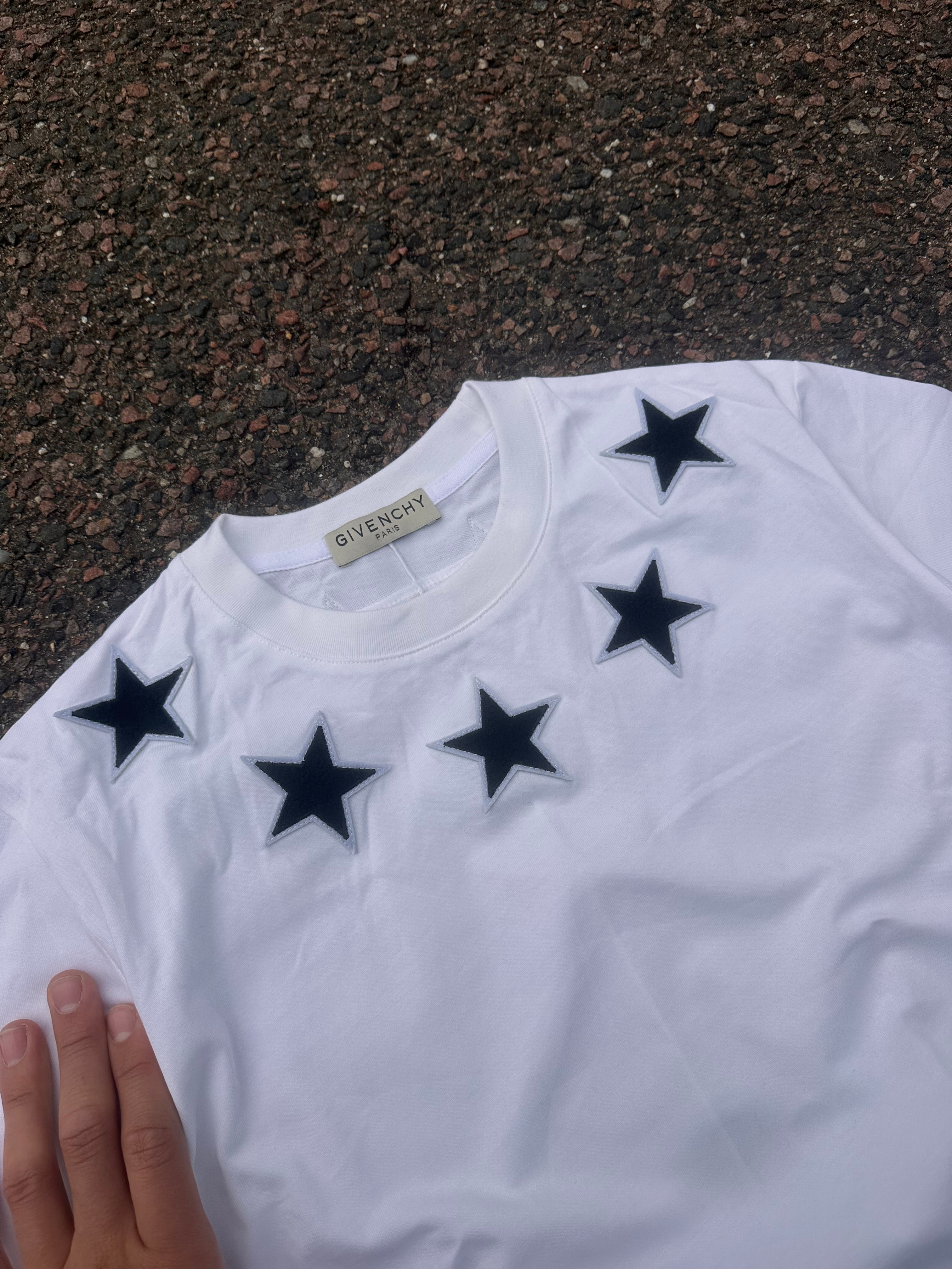 Givenchy star tee white size S